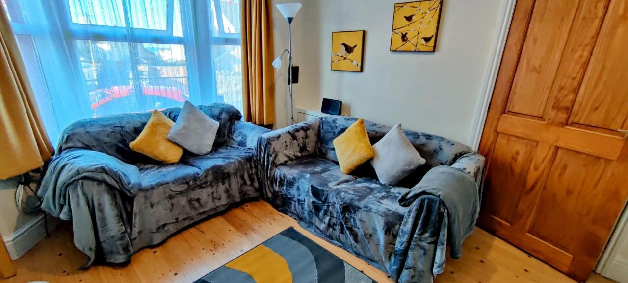 Rhubarb Terrace On The Coast - Sleeps 1-6 Vila Colwyn Bay Exterior foto
