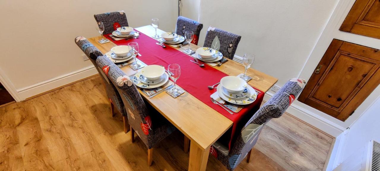 Rhubarb Terrace On The Coast - Sleeps 1-6 Vila Colwyn Bay Exterior foto