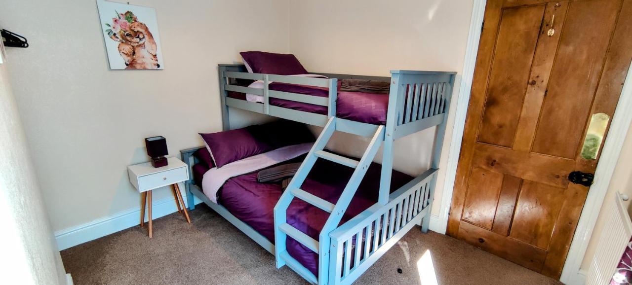 Rhubarb Terrace On The Coast - Sleeps 1-6 Vila Colwyn Bay Exterior foto