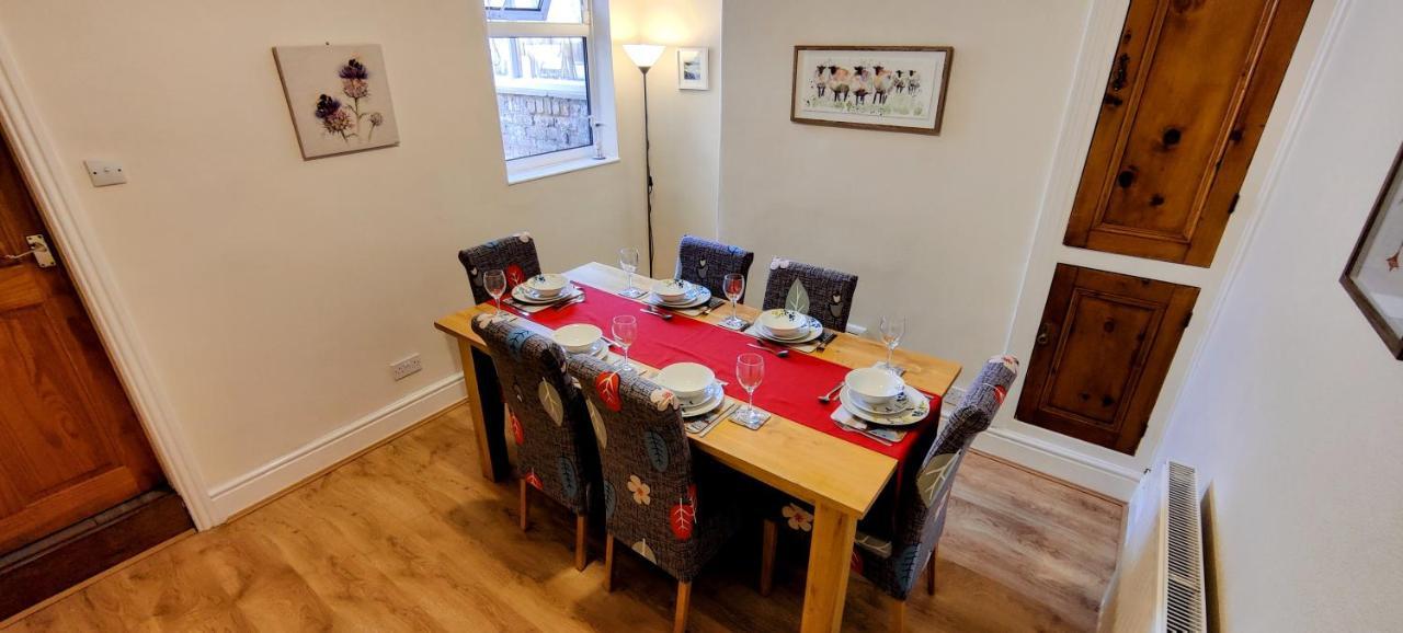 Rhubarb Terrace On The Coast - Sleeps 1-6 Vila Colwyn Bay Exterior foto