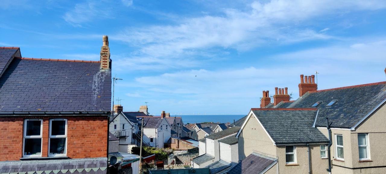 Rhubarb Terrace On The Coast - Sleeps 1-6 Vila Colwyn Bay Exterior foto