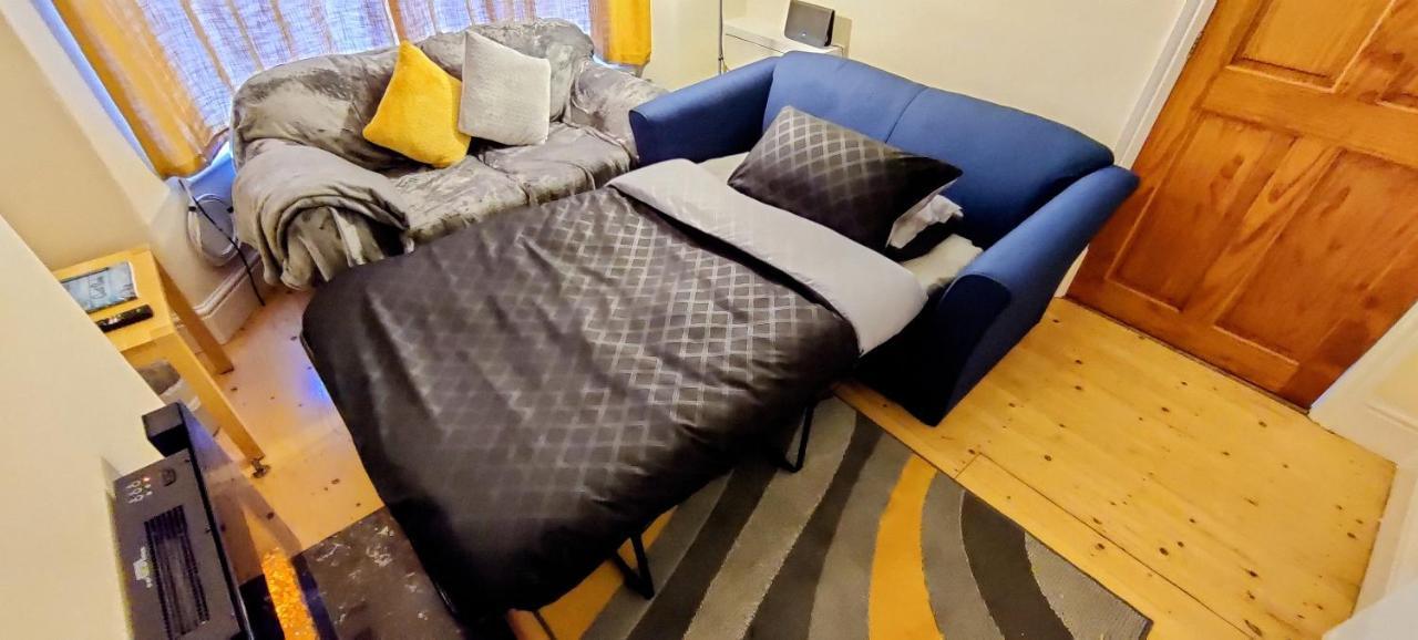 Rhubarb Terrace On The Coast - Sleeps 1-6 Vila Colwyn Bay Exterior foto